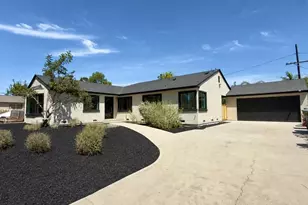 527 N Park, Orange, CA 92867 - Photo 2