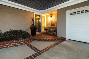 15181 Touraine Way, Irvine, CA 92604 - Photo 4