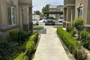 600 Hosking, Bakersfield, CA 93307 - Photo 2