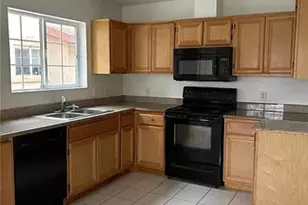 600 Hosking, Bakersfield, CA 93307 - Photo 4
