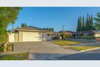 23051 Cavanaugh Road, Lake Forest, CA 92630 - Photo 4