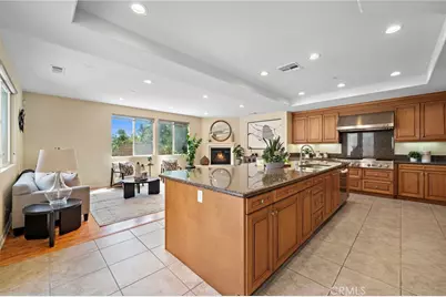 9042 Lemongrass Court, Fountain Valley, CA 92708 - Photo 18