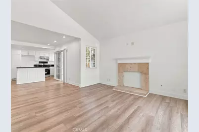 330 W Devonshire Drive, Oxnard, CA 93030 - Photo 6