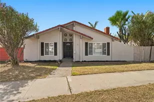 330 W Devonshire Dr, Oxnard, CA 93030 - Photo 1