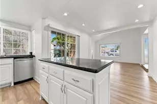 330 W Devonshire Dr, Oxnard, CA 93030 - Photo 12