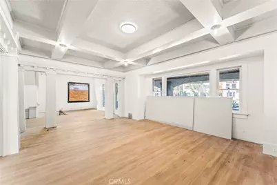 2320 W 25th, Los Angeles, CA 90018 - Photo 38