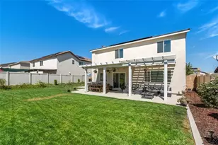 32225 Rambling Ct, Winchester, CA 92596 - Photo 20