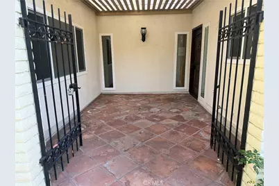 2371 Via Mariposa #D, Laguna Woods, CA 92637 - Photo 2