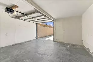 1264 S Arizona Ave, Los Angeles, CA 90022 - Photo 28