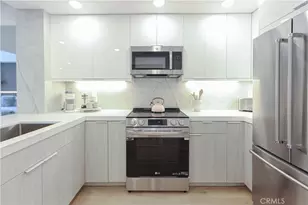 2253 Martin, Irvine, CA 92612 - Photo 42