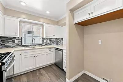 1209 Huntington Street, Huntington Beach, CA 92648 - Photo 14
