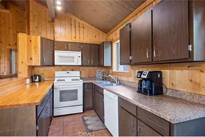 39038 Bayview Lane, Big Bear Lake, CA 92315 - Photo 12