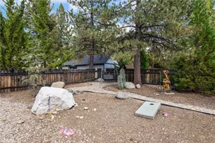 39038 Bayview Ln, Big Bear Lake, CA 92315 - Photo 32