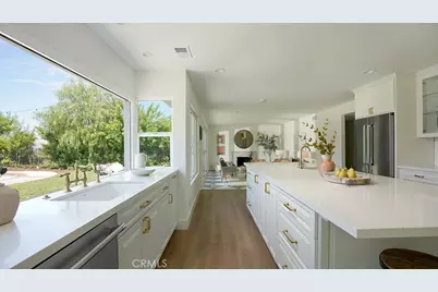 361 S Yorkshire, Anaheim, CA 92808 - Photo 1