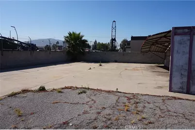 15251 Boyle Avenue, Fontana, CA 92337 - Photo 8