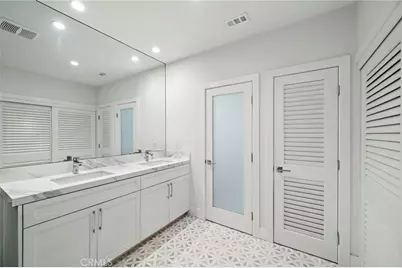 526 Vista Grande, Newport Beach, CA 92660 - Photo 30
