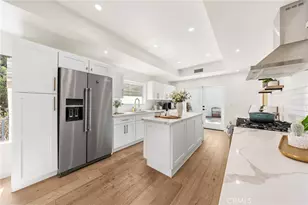 2927 Park Center, Los Angeles, CA 90068 - Photo 16