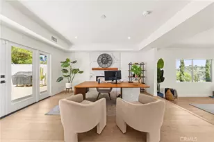 2927 Park Center, Los Angeles, CA 90068 - Photo 32