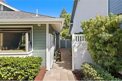 30 W Oxbow Creek, Laguna Hills, CA 92653 - Photo 4