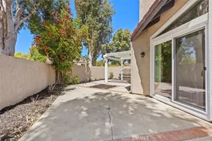 142 Stanford Ct, Irvine, CA 92612 - Photo 30