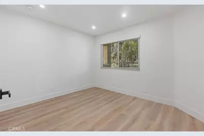 142 Stanford Court #71, Irvine, CA 92612 - Photo 14