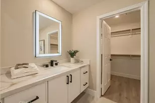 18 Hillsdale, Newport Beach, CA 92660 - Photo 42