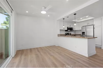 142 Stanford Court #71, Irvine, CA 92612 - Photo 6