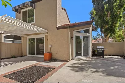142 Stanford Court #71, Irvine, CA 92612 - Photo 2