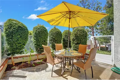 1 Saint Tropez, Newport Beach, CA 92660 - Photo 28