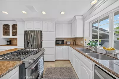 1737 Catalina, Seal Beach, CA 90740 - Photo 8