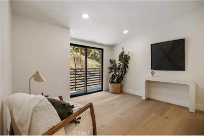 1643 San Ysidro Drive, Beverly Hills, CA 90210 - Photo 36