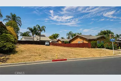 30011 Clear Water, Canyon Lake, CA 92587 - Photo 12