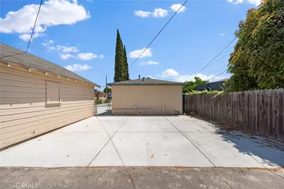 8713 Alondra, Paramount, CA 90723 - Photo 30