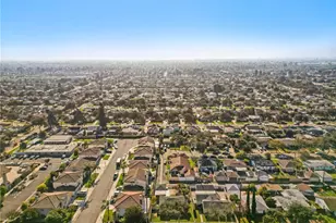 2100 W Valencia Dr, Fullerton, CA 92833 - Photo 48