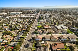 2100 W Valencia Dr, Fullerton, CA 92833 - Photo 32