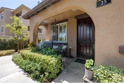 25 Castilla, Rancho Santa Margarita, CA 92688 - Photo 4