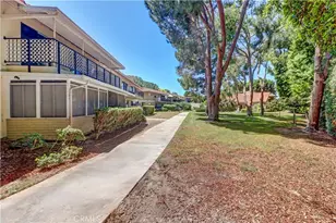 2251 Via Mariposa, Laguna Woods, CA 92637 - Photo 36