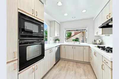 3 Via Falerno, Aliso Viejo, CA 92656 - Photo 8