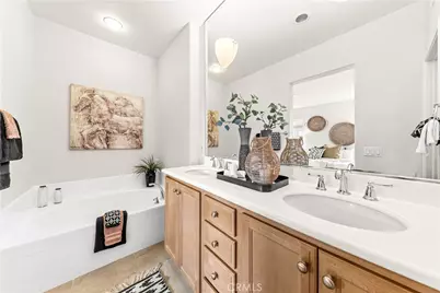 177 Lockford, Irvine, CA 92602 - Photo 38