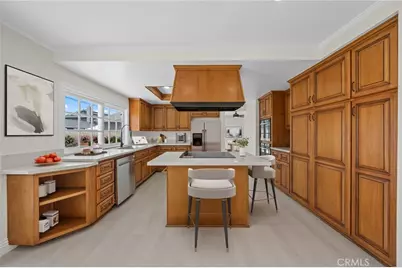 16401 Mercier Ln, Huntington Beach, CA 92647 - Photo 12