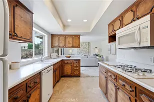 17372 Mira Loma Cir, Huntington Beach, CA 92647 - Photo 18