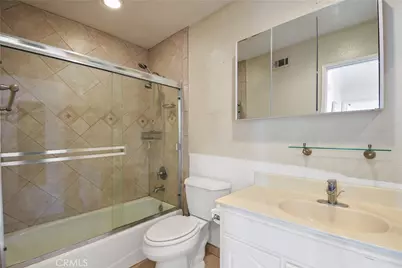 141 Oxford, Irvine, CA 92612 - Photo 16