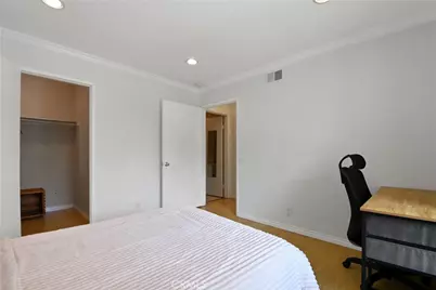 141 Oxford, Irvine, CA 92612 - Photo 14