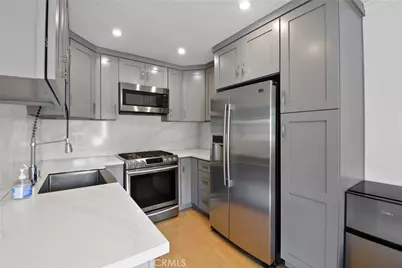 141 Oxford, Irvine, CA 92612 - Photo 10