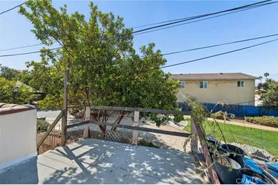 1174 E 9th Street, Long Beach, CA 90813 - Photo 26