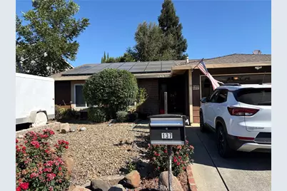 137 Huntington, Vacaville, CA 95687 - Photo 2