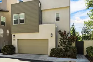 109 Glance, Irvine, CA 92618 - Photo 2