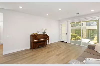 109 Glance, Irvine, CA 92618 - Photo 6