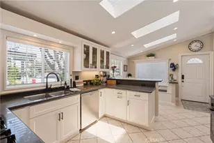 711 Huntington, Huntington Beach, CA 92648 - Photo 10