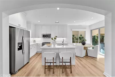 105 Elkhorn, Irvine, CA 92618 - Photo 12